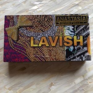 RARE - Anastasia Beverly Hills Lavish Set